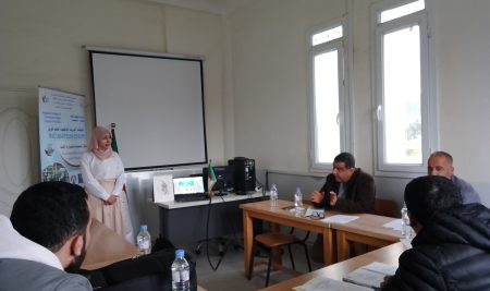 انتقاء وتوجيه المشاريع حاضنة المدرسة