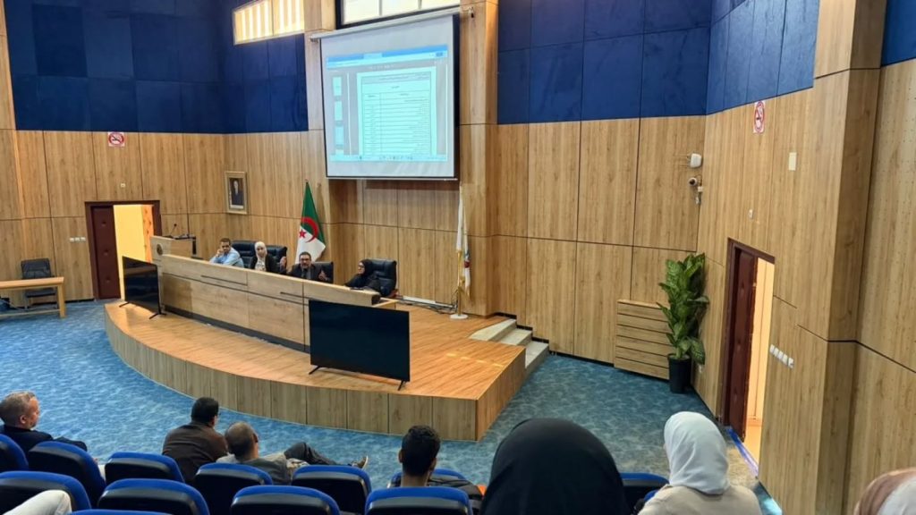 يوم تكويني لفائدة الطلبة /منهجية إعداد مذكرة التخرج لمشروع المؤسسة الاقتصادية